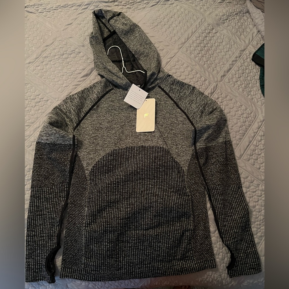 Fabletics AVALINE SEAMLESS L/S HOODIE | M/6-8